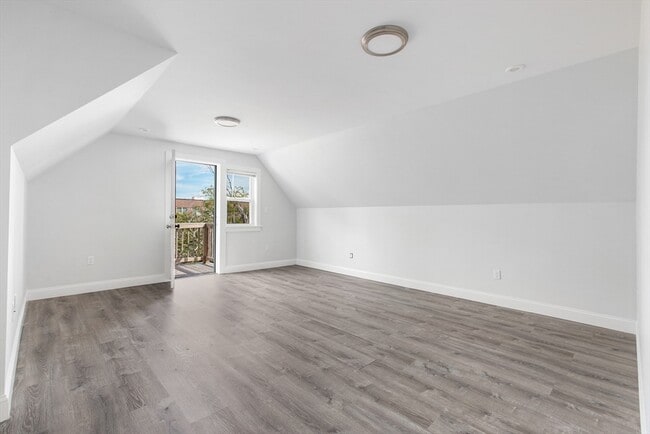 Building Photo - 62-64-64 Edson St