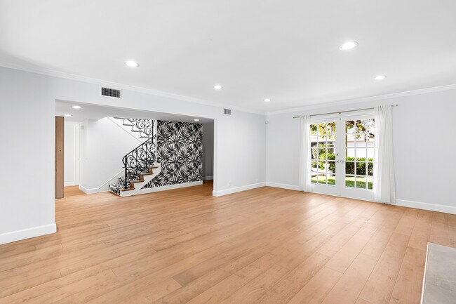 Building Photo - 3156 Dona Emilia Dr