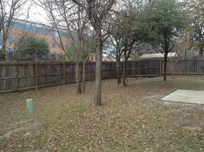 Building Photo - 12320 Tomanet Trail