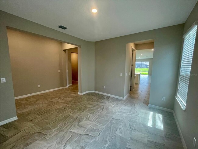 Building Photo - 5929 Oakhaven Ln