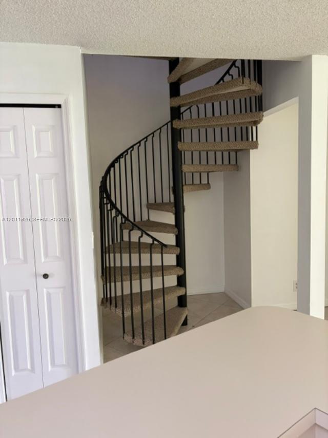 Building Photo - 667 Woodgate Ln