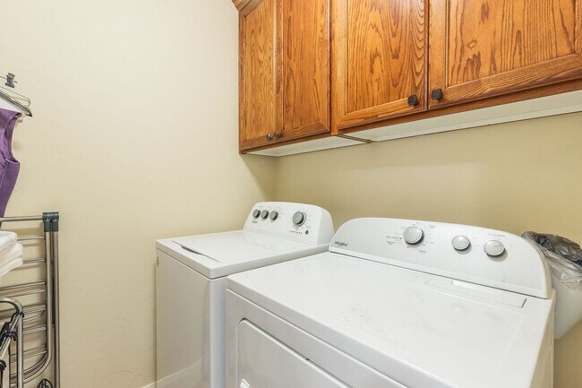 Building Photo - Beautiful Home in the Heart of Eagle