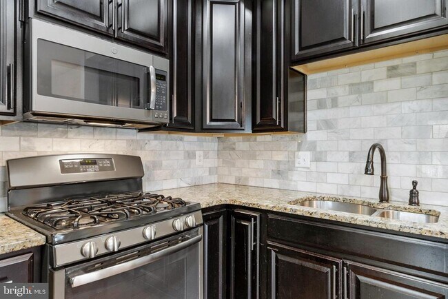 Building Photo - 42 Sundance Dr