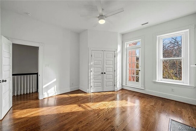 Building Photo - 102 N Harvie St