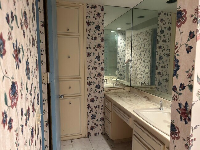 Building Photo - 108 Timberlake Ct