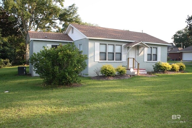 Building Photo - 852 Prospect Ave