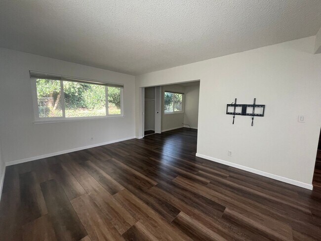 Building Photo - 5222 Greenberry Dr