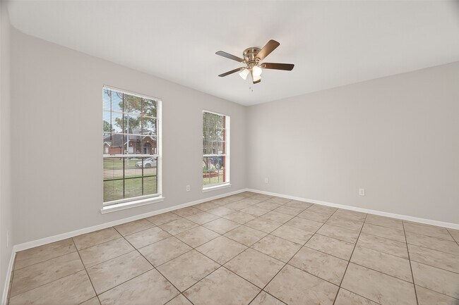 Building Photo - 5439 Baslow Dr