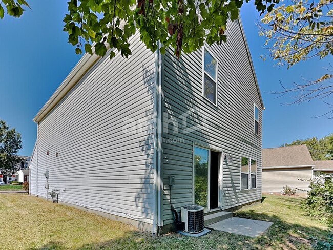 Building Photo - 2550 Allegro Ln