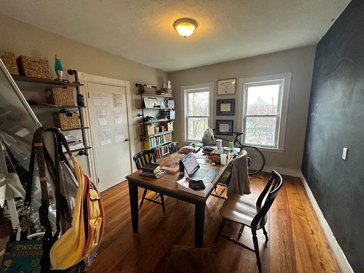 Building Photo - 28 Medford St