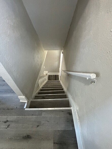 Building Photo - 2199 E 74th St