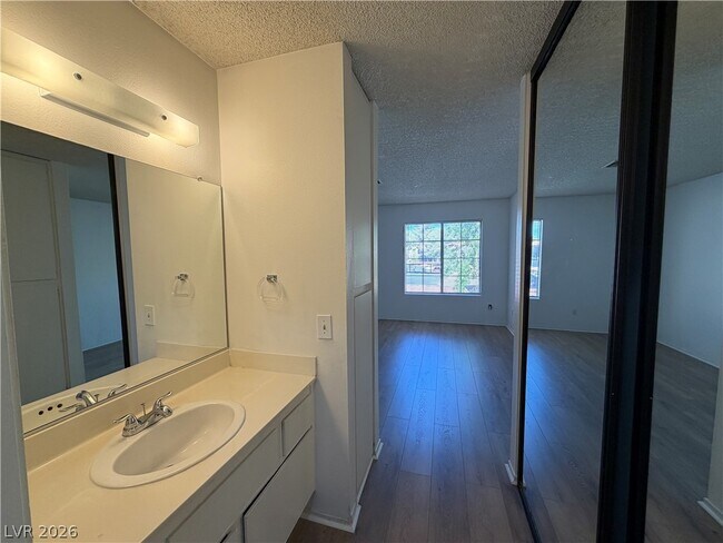 Building Photo - 4878 Nara Vista Way