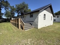 Building Photo - 108 Molette St