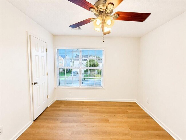 Building Photo - 8835 Grappe Trace