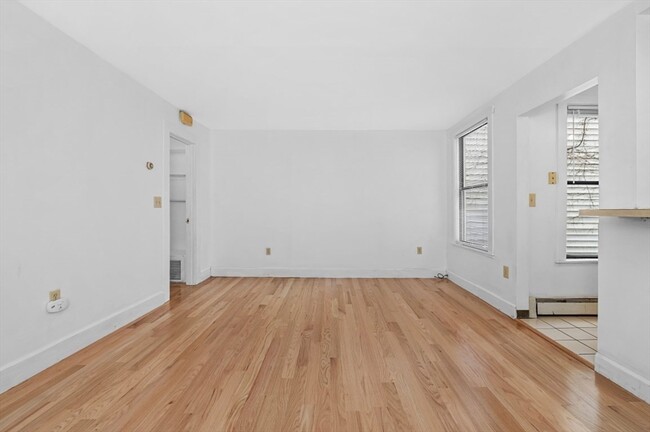 Building Photo - 35 Allston St