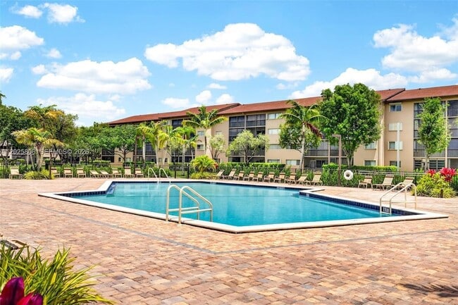 Building Photo - 1650 SW 124th Terrace