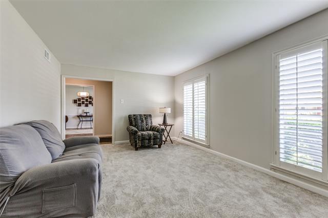 Building Photo - 7760 Dentcrest Dr