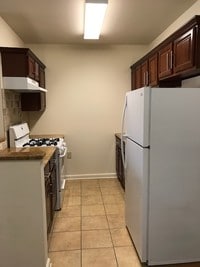 Building Photo - 30 Elm