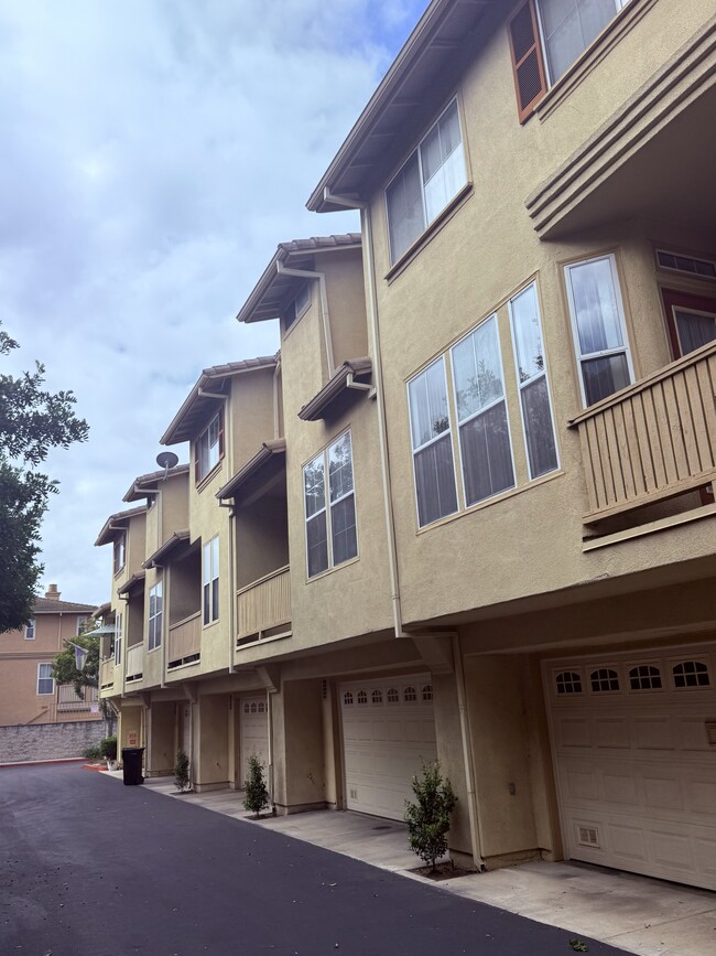 Building Photo - 488 W Summerfield Cir