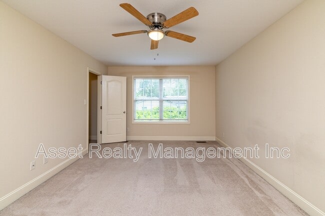 Building Photo - 4730 Forest Landing Way