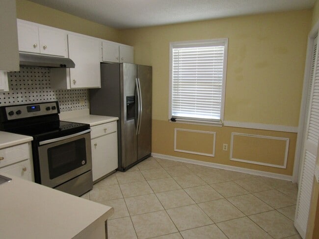 Building Photo - 1382 Coalition Cir