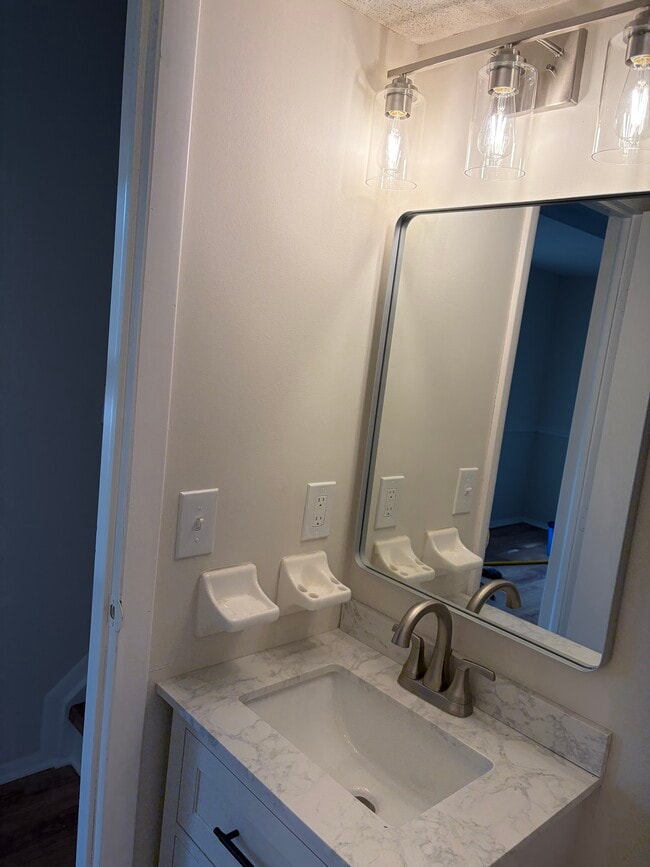 Building Photo - 4760 Ransey Ct