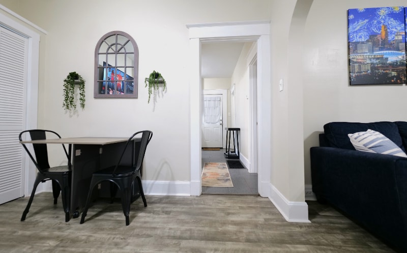 Building Photo - 219 Taylor Ave