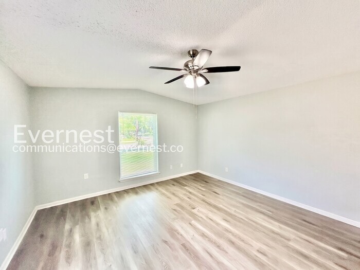 Building Photo - 3502 Matador Dr