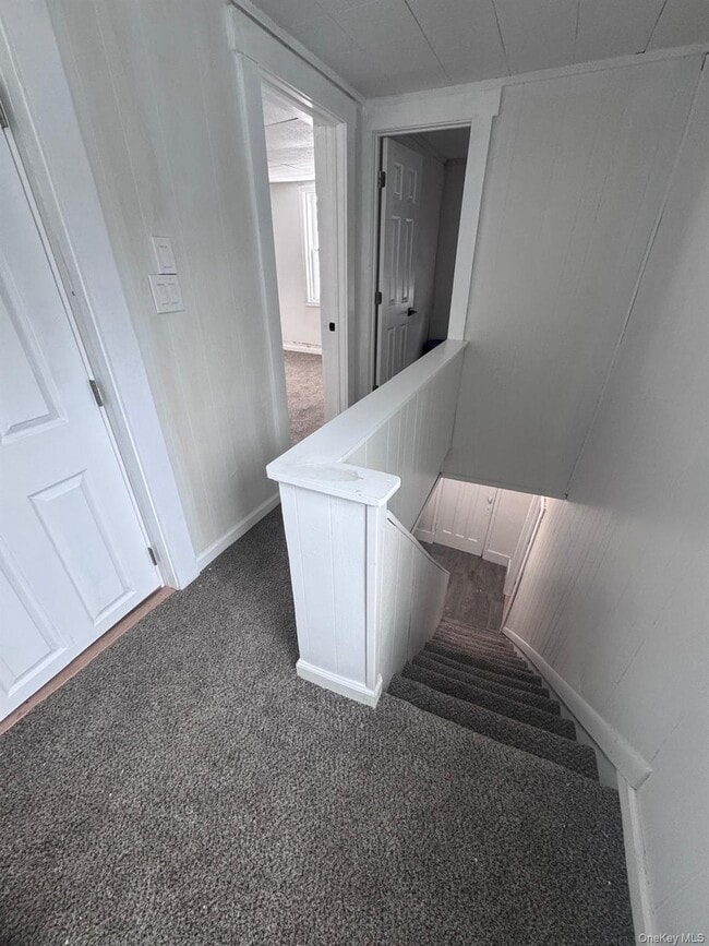 Building Photo - 20 Sycamore St