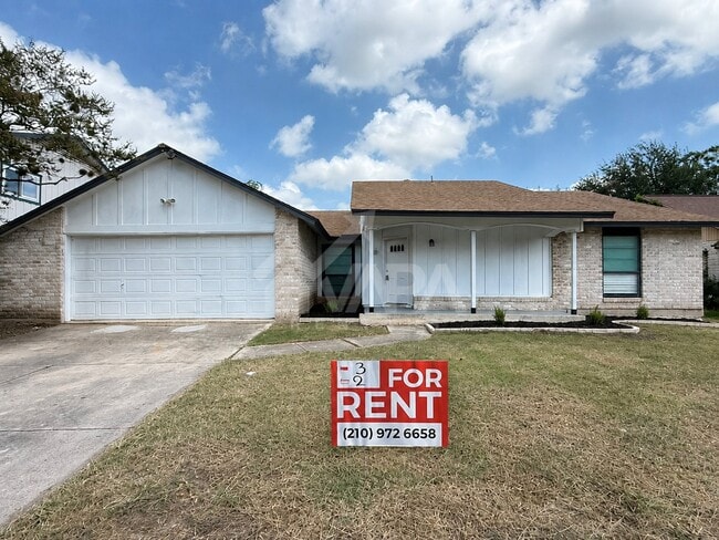 Building Photo - 6707 Cypress Lake Dr