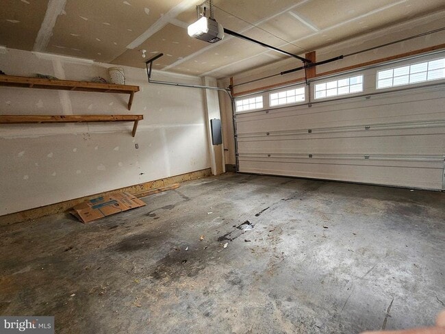 Building Photo - 414 Waverley Dr