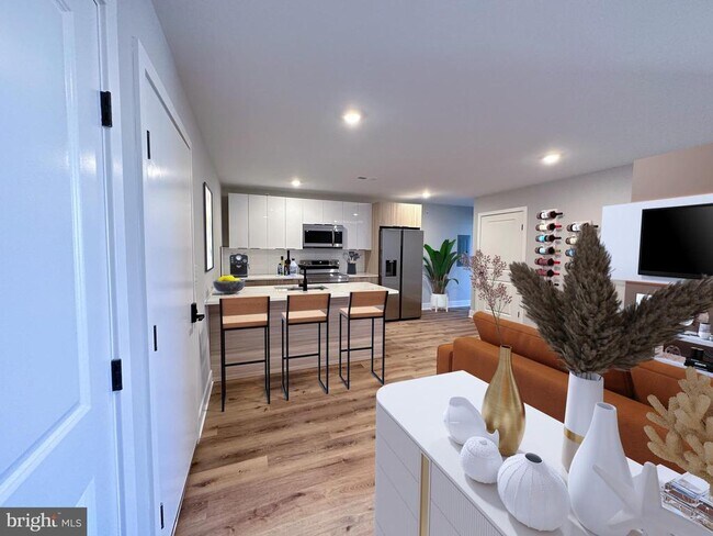 Building Photo - 1720 Master St