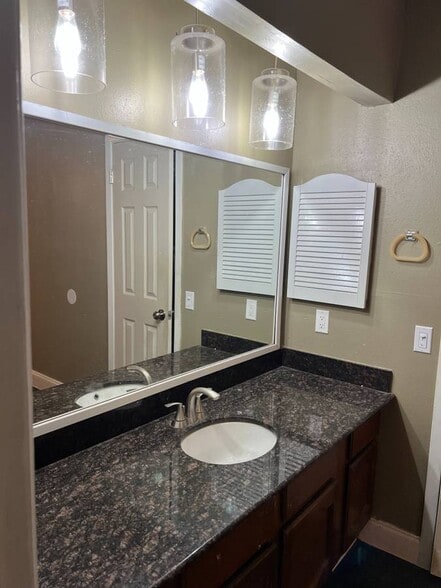 Building Photo - 8306 Windy Creek Dr