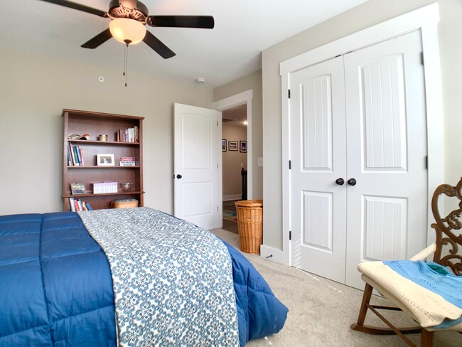Building Photo - 7372 Winding Way
