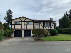 Building Photo - 3 Bedroom 2.5 Bath Lynnwood/Bothell Home N...