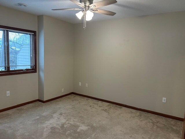 2nd Large Bedroom - 19155 Hi View Dr