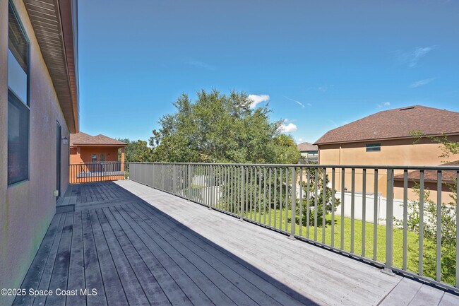 Building Photo - 1185 Talon Way