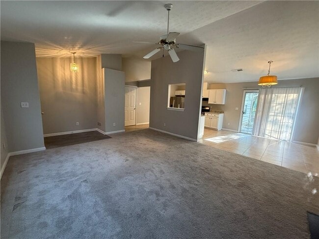 Building Photo - 217 Farmville Ct