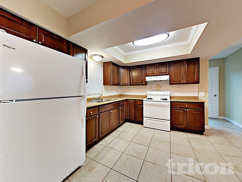 Building Photo - 1218 Windsor Cir