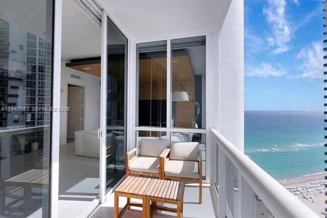 Building Photo - 18201 Collins Ave