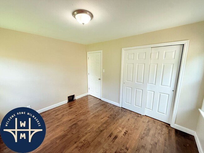 Building Photo - 4634 N 39th St