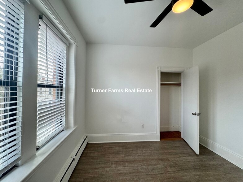 Building Photo - 1510 Tremont St