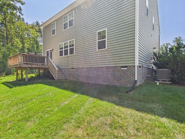 Building Photo - 5701 Brailen Dr