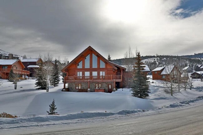 Building Photo - 72 Spruce Dr