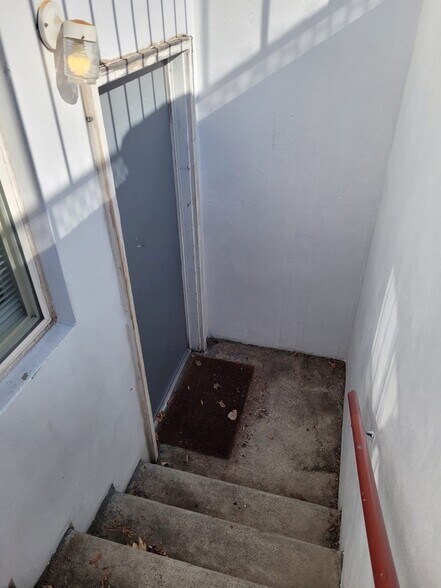 Building Photo - 548 N 500 W