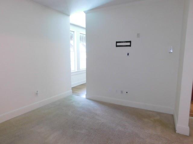 Building Photo - 943 N Ormewood Park Dr SE