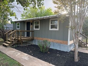 Building Photo - Charming 2BR/1BA Home with Fenced Yard & Mature Trees in Downtown Blanco!