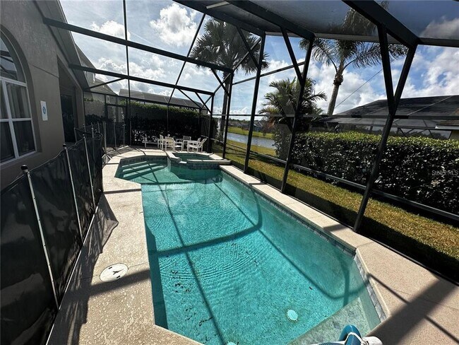 Building Photo - 4795 Cumbrian Lakes Dr