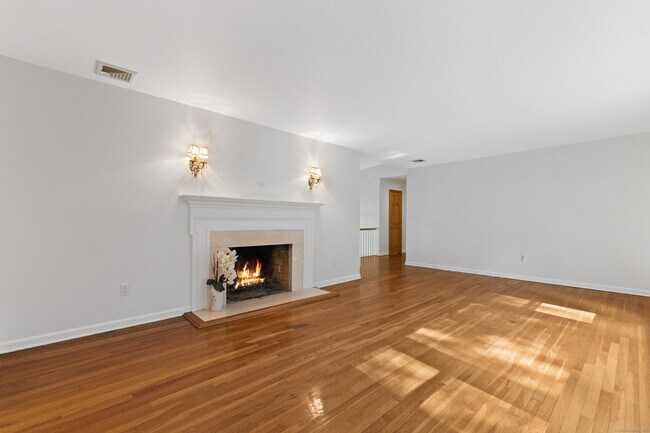 Building Photo - 494 Sawmill Rd