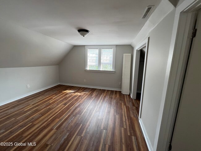 Building Photo - 1084 Wendell Ave